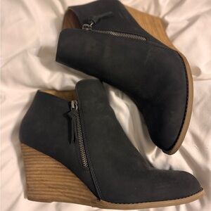 Black Guine Wedge Bootie, size 11